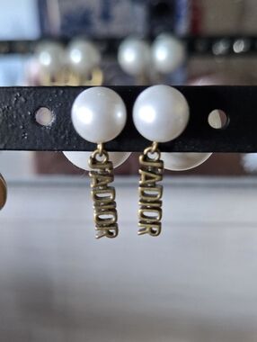 Dior J'ADior Pearl Double-Ended Earrings in White and Gold